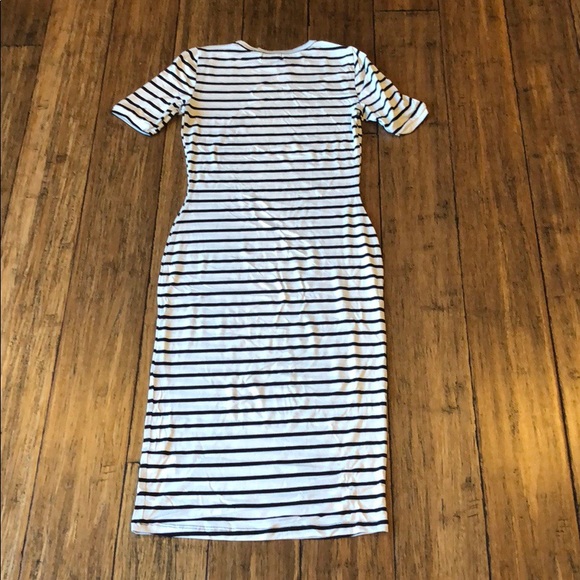 [LAST 1] Short Sleeve Striped Midi Dress - Picture 4 of 4
